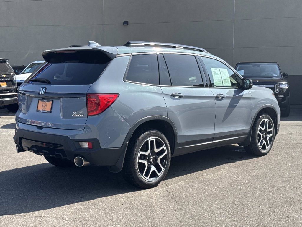 Used 2023 Honda Passport Elite image 3