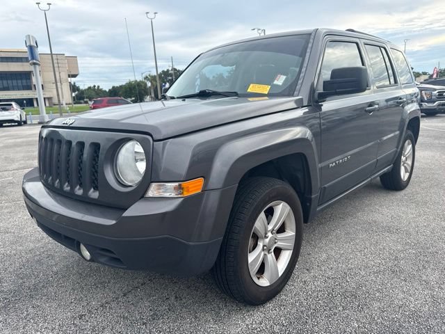 Used 2016 Jeep Patriot Sport w/ Power Value Group FWD image 2