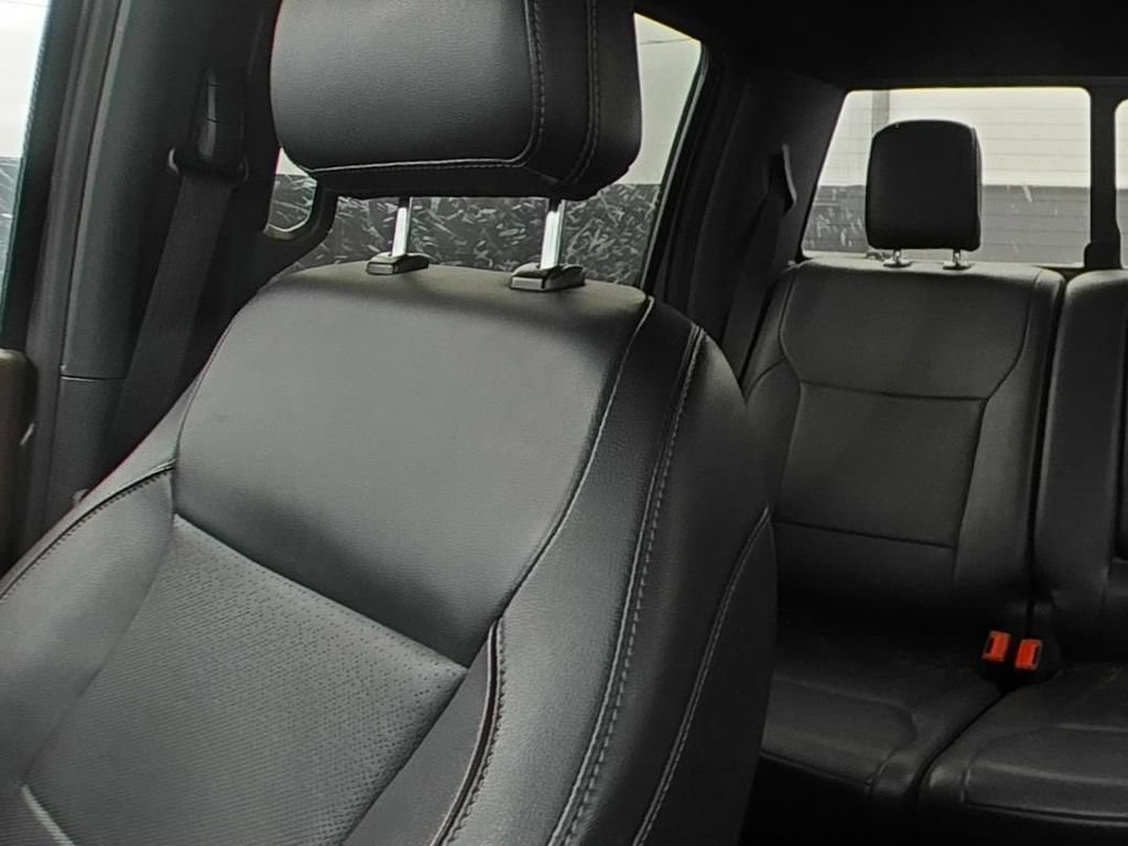 Used 2023 Ford F150 Lariat AWD/4WD image 9