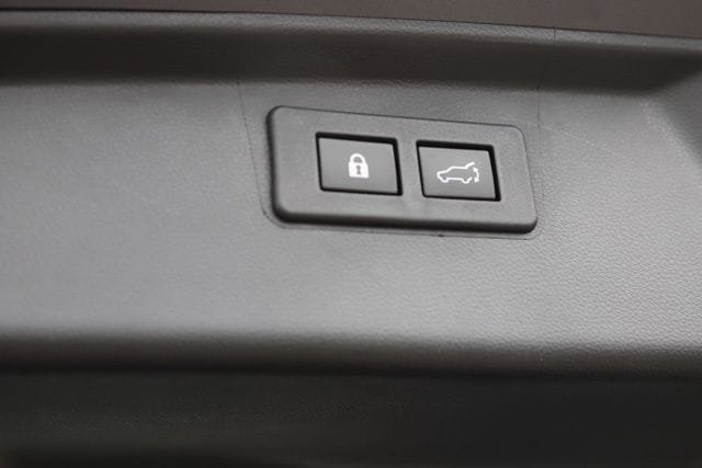 Used 2025 Subaru Outback Premium AWD/4WD image 4