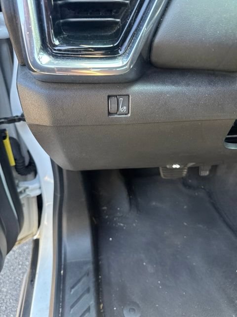 Used 2023 GMC Canyon Elevation RWD image 18
