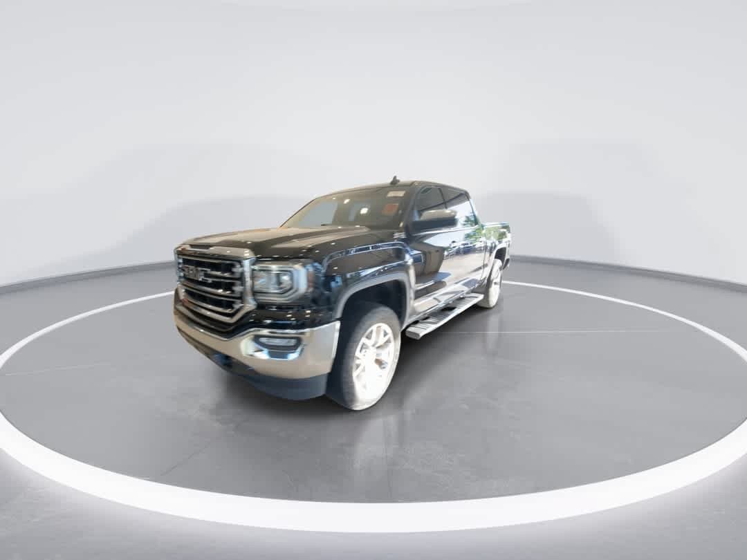 Used 2018 GMC Sierra 1500 SLT w/ SLT Premium Package AWD/4WD image 4