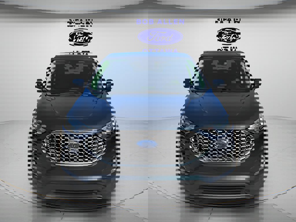Used 2024 Ford Edge SEL w/ Convenience Package image 13