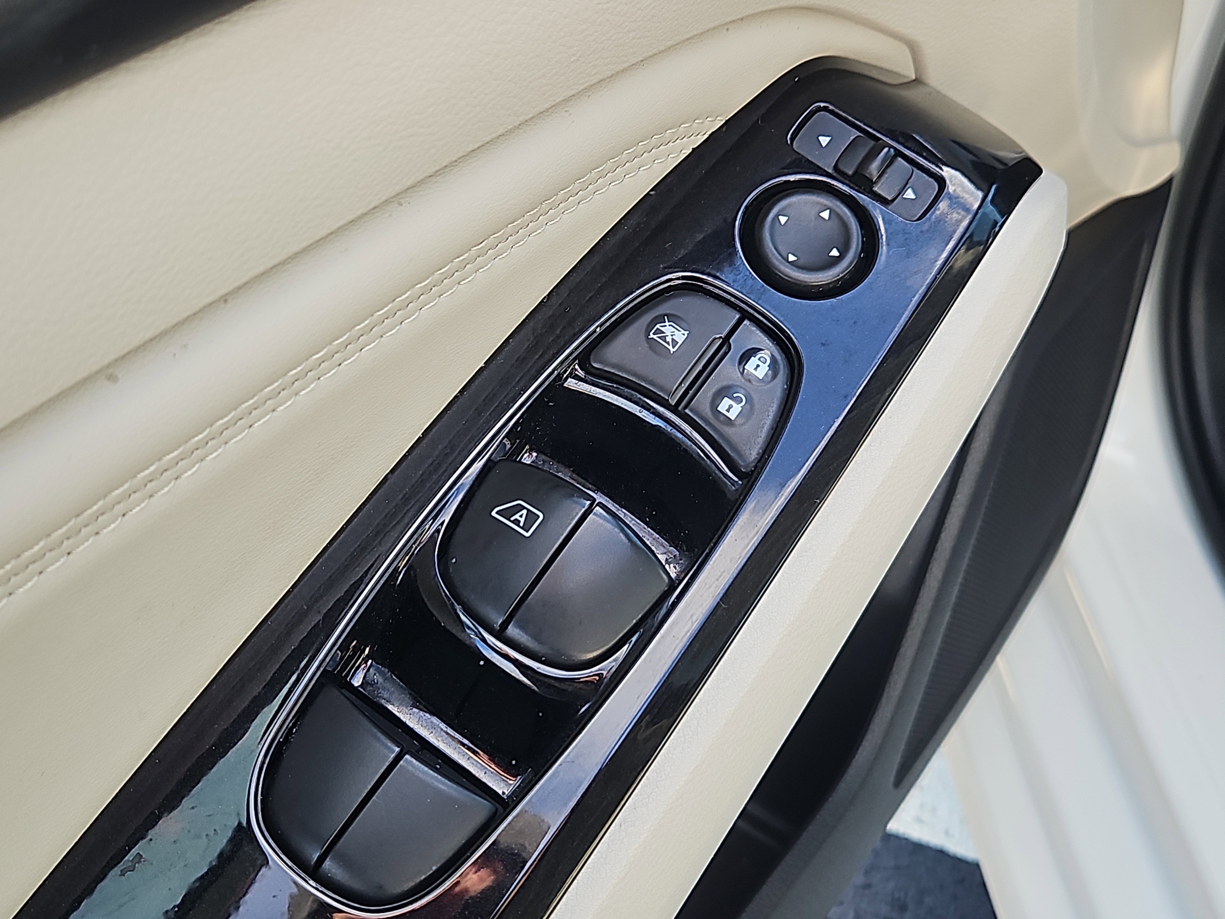 Used 2021 Nissan Altima 2.5 SV w/ SV Premium Package image 17