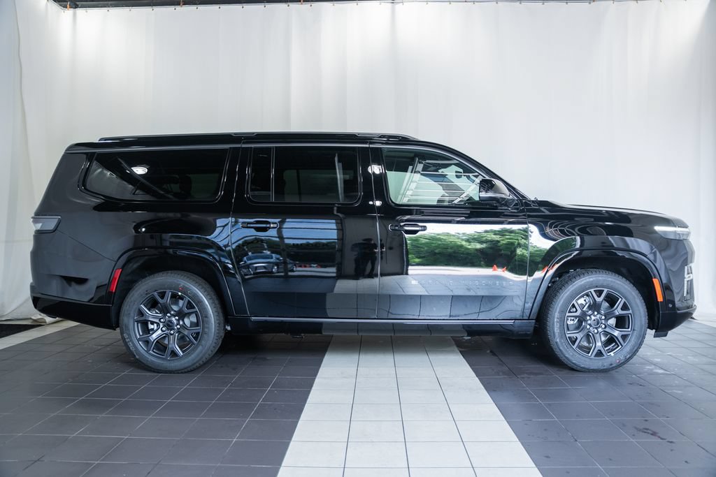 New 2026 Jeep Grand Wagoneer L Limited w/ Premium Group II AWD/4WD image 3