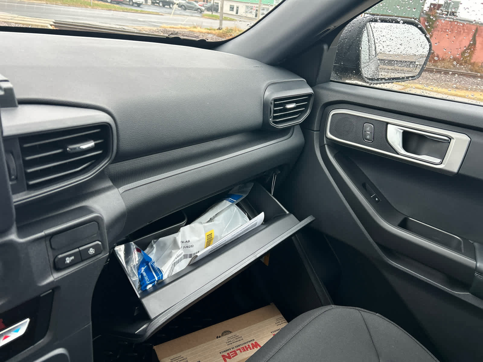 New 2026 Ford Explorer w/ Ready For The Road Package image 40