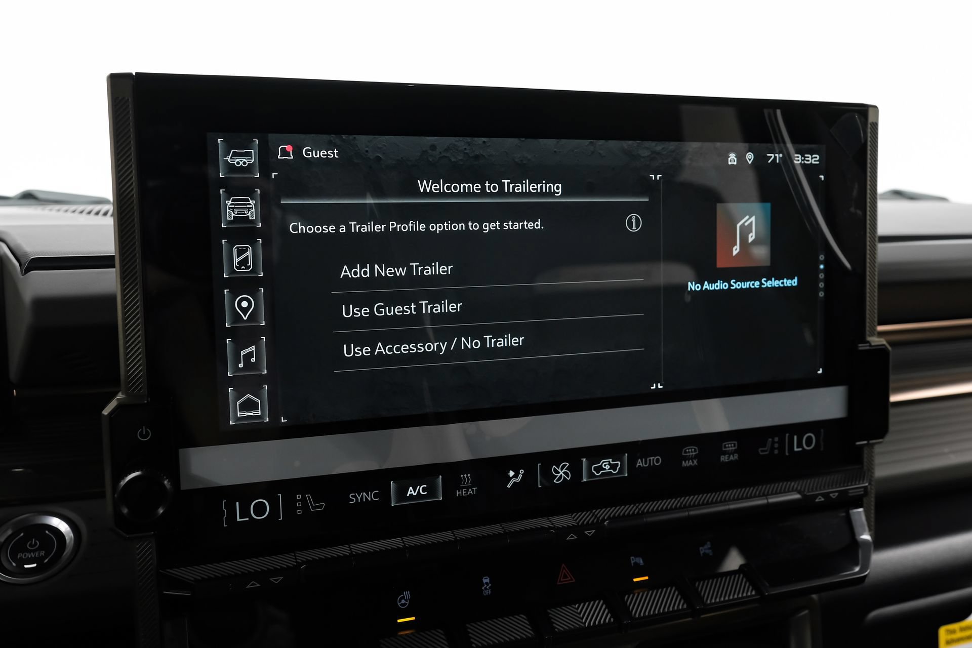Used 2025 GMC Hummer EV 2X w/ LPO, Sport Package AWD/4WD image 33