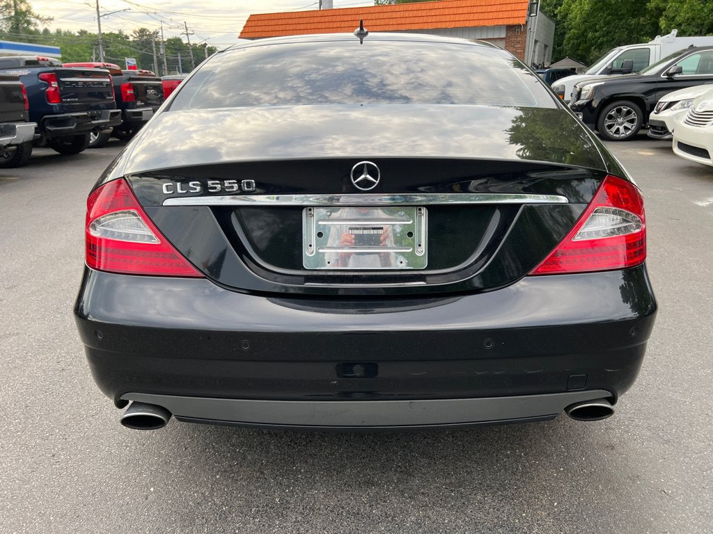 Used 2011 Mercedes-Benz CLS 550 image 4