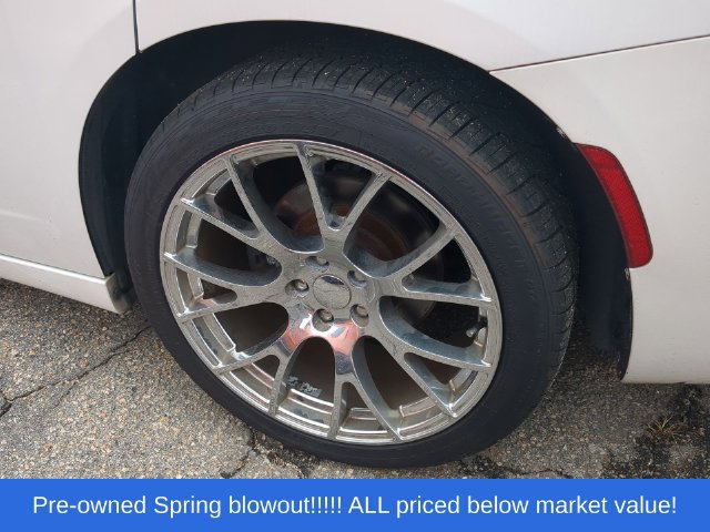 Used 2015 Dodge Charger R/T RWD image 13