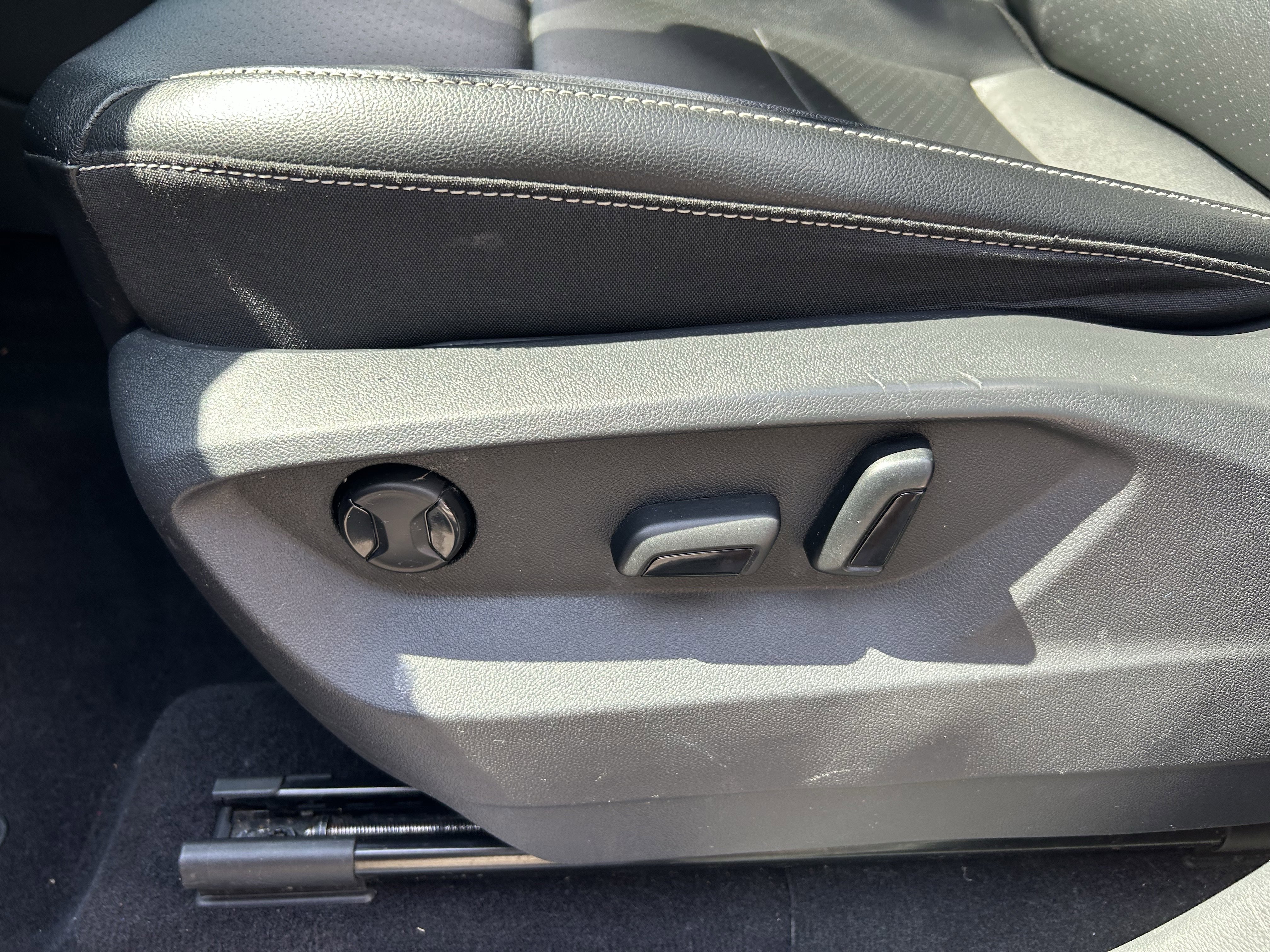 Certified 2022 Volkswagen Atlas SE AWD/4WD image 22