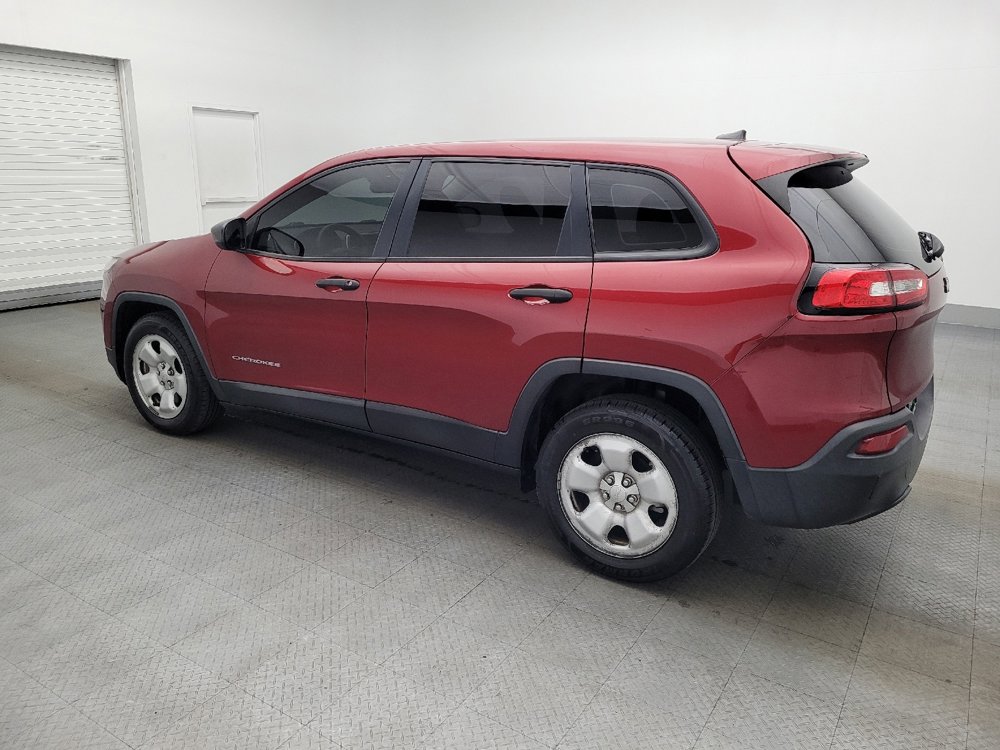 Used 2017 Jeep Cherokee Sport image 3