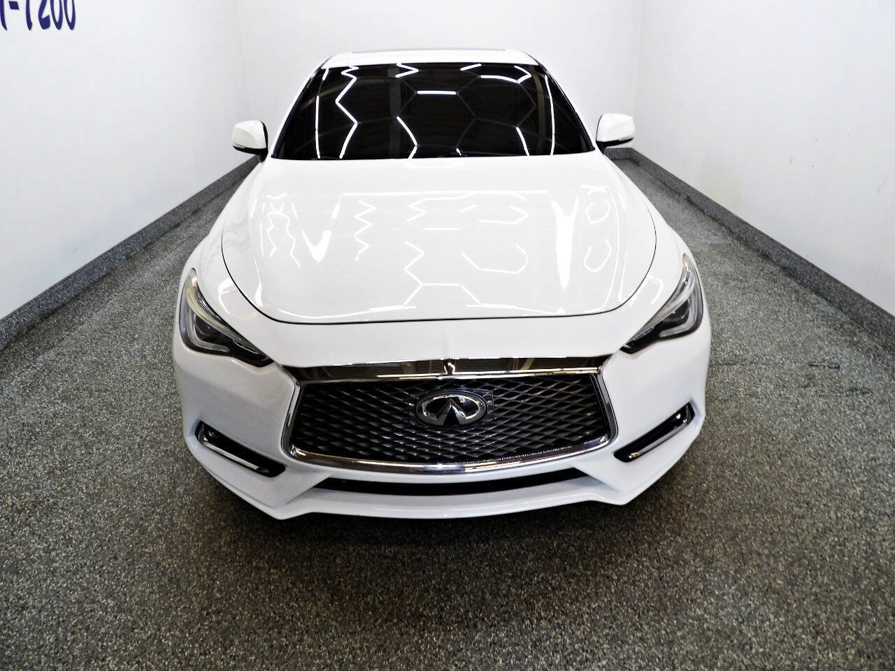 Used 2017 INFINITI Q60 2.0t w/ Premium Plus Package 2.0T AWD/4WD image 2