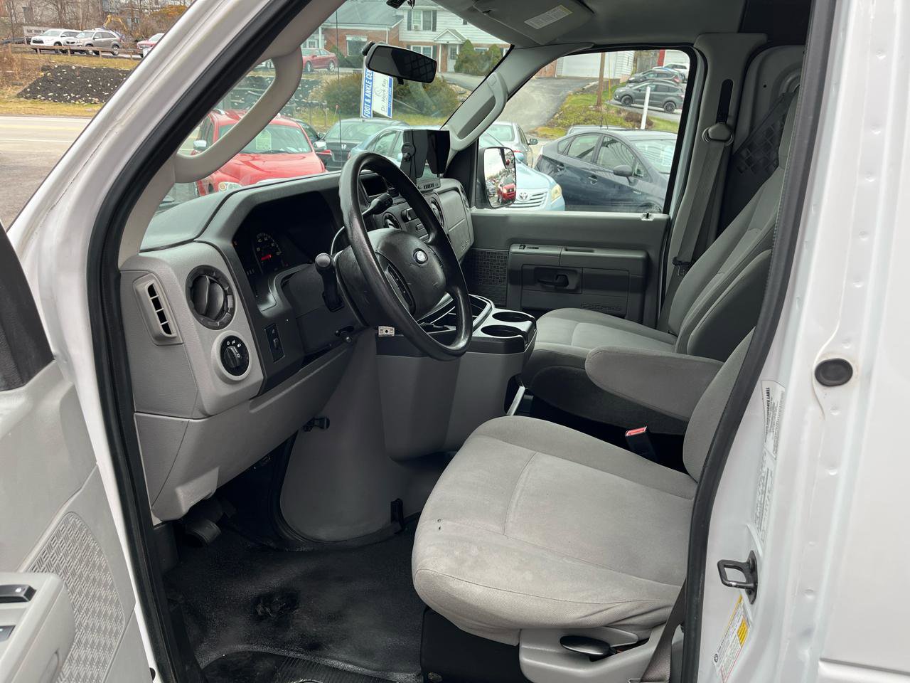 Used 2013 Ford E-250 and Econoline 250 w/ Commercial Cargo Van Pkg image 19