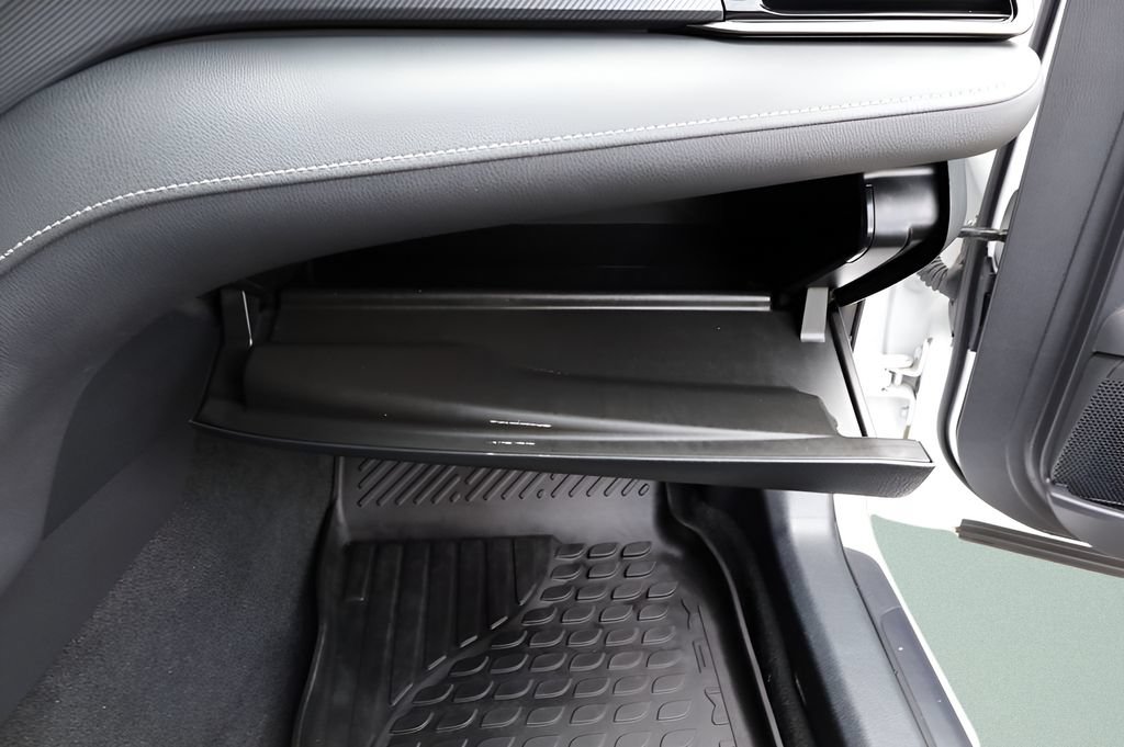 Certified 2023 Toyota Camry SE FWD image 39