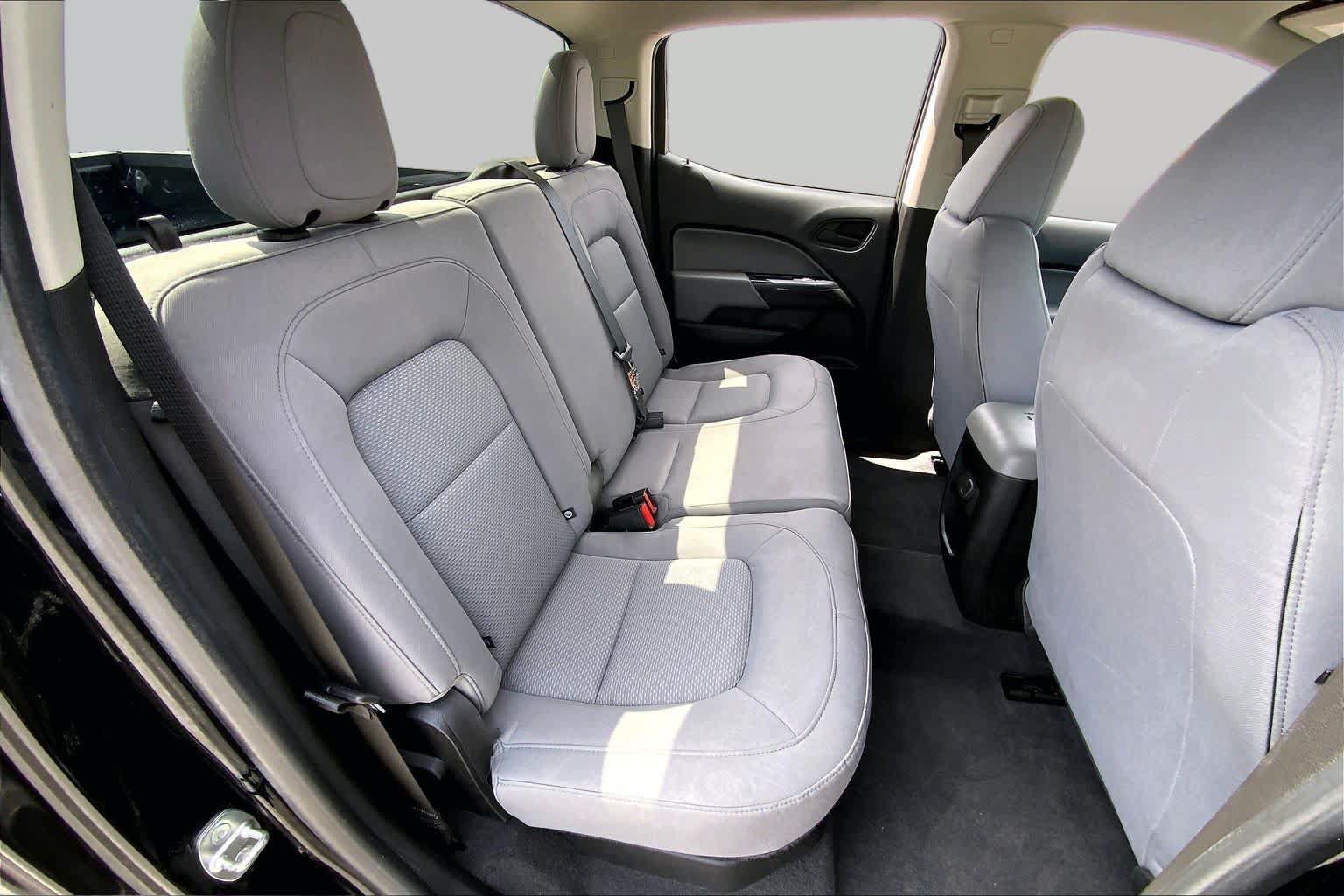Used 2020 Chevrolet Colorado W/T w/ WT Convenience Package RWD image 19