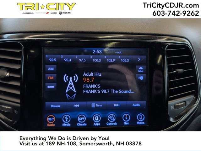 Used 2019 Jeep Grand Cherokee Altitude image 24