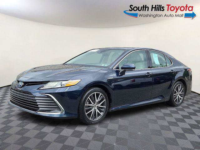 Certified 2021 Toyota Camry XLE w/ Cold Weather Package FWD image 3