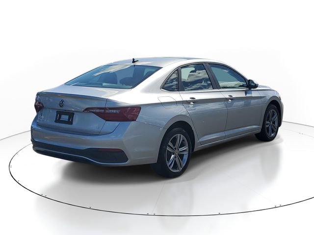Used 2022 Volkswagen Jetta SE FWD image 4
