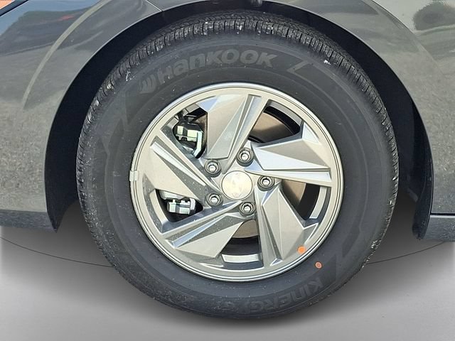 New 2026 Hyundai Elantra SE FWD image 5
