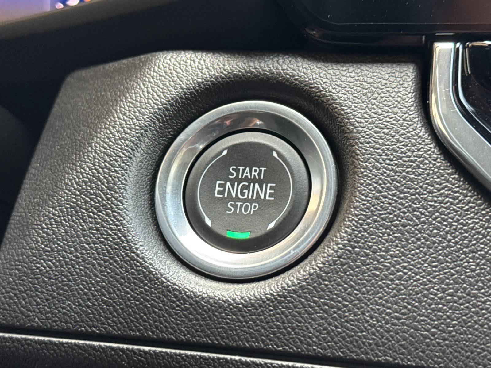Used 2025 Chevrolet Colorado Trail Boss AWD/4WD image 22