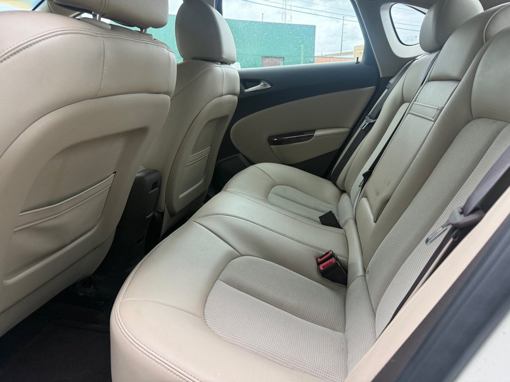 Used 2012 Buick Verano FWD image 9