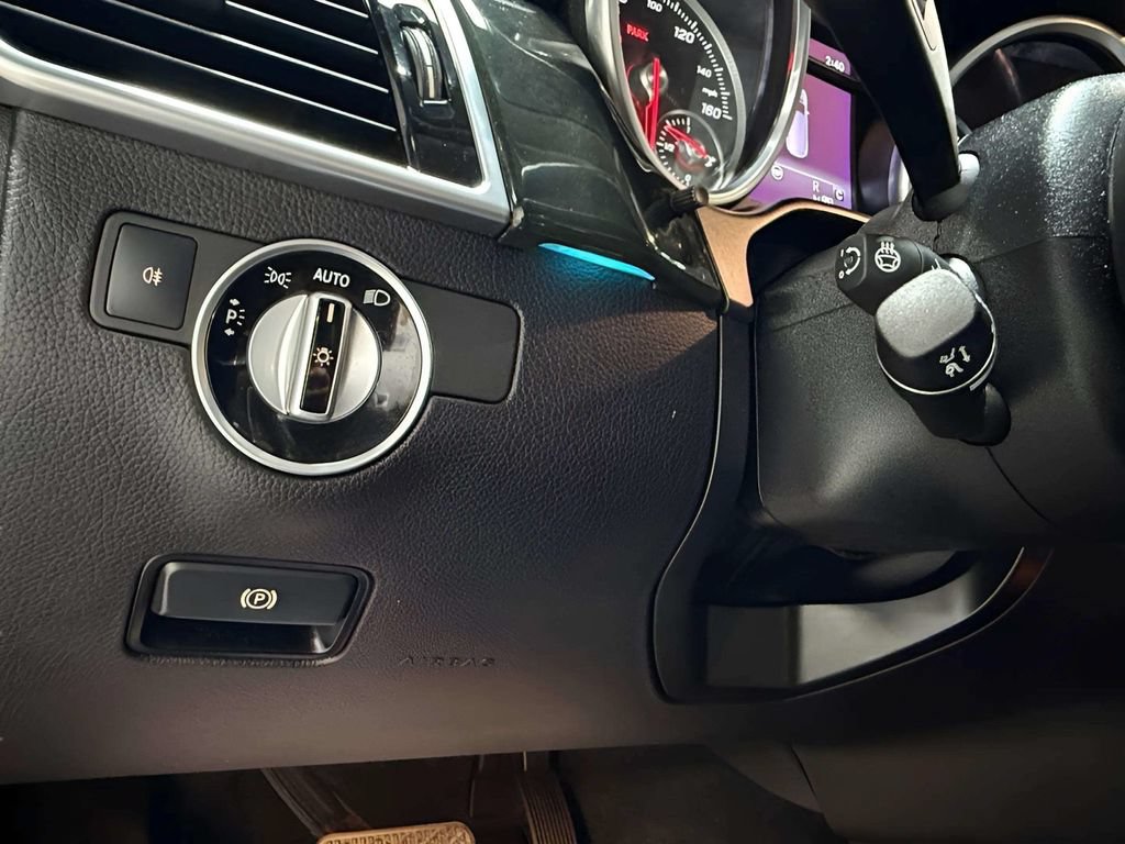 Used 2018 Mercedes-Benz GLS 550 4MATIC image 38