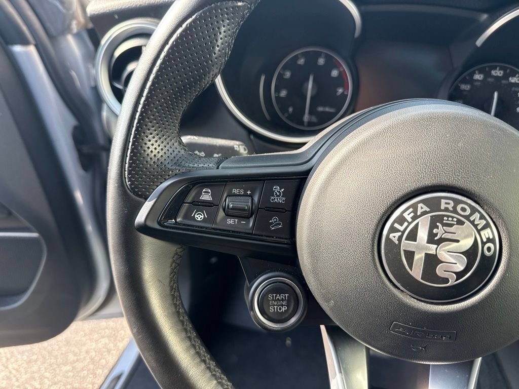 Used 2022 Alfa Romeo Stelvio Ti w/ Active Assist Plus Package AWD/4WD image 14