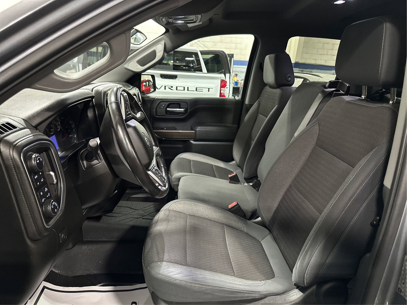 Used 2019 Chevrolet Silverado 1500 RST w/ All-Star Edition image 9