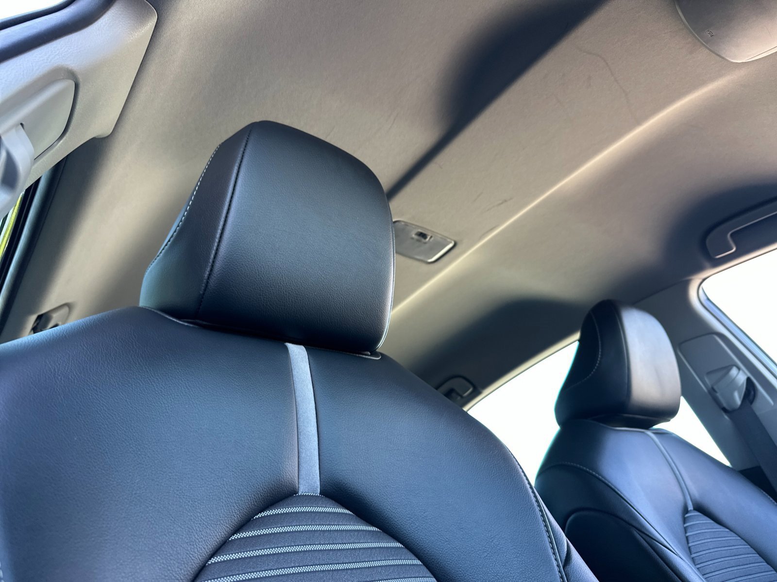 Used 2023 Toyota Camry SE image 15