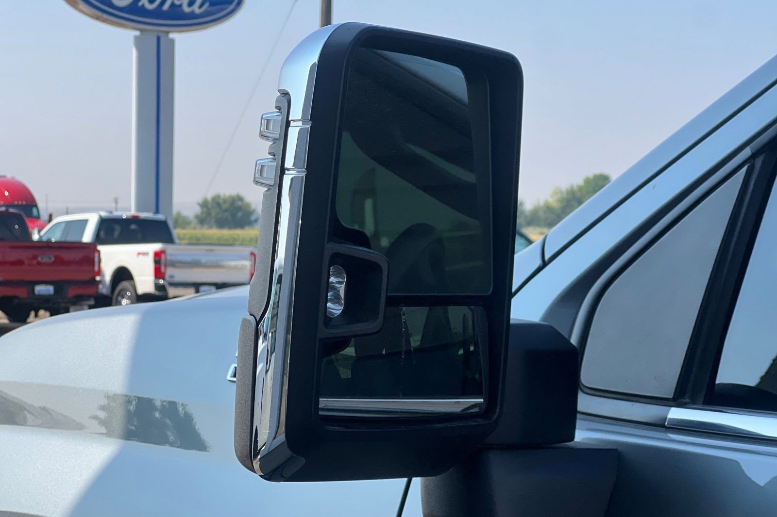 Used 2024 Chevrolet Silverado 2500 High Country w/ Technology Package image 28