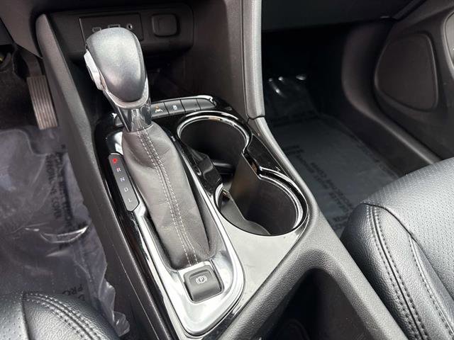 Used 2022 Buick Encore GX Select w/ Sport Touring Package image 22