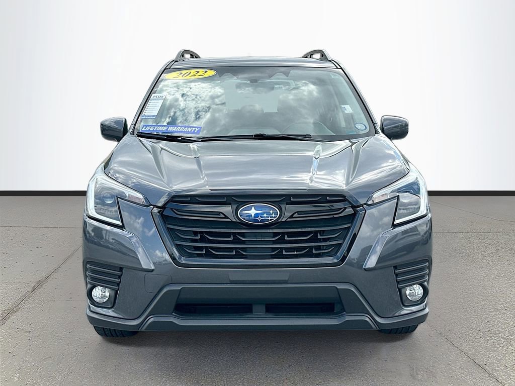 Used 2022 Subaru Forester Premium AWD/4WD image 2