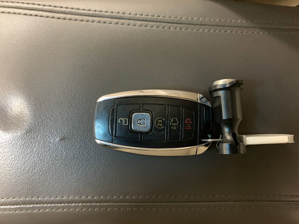 Used 2019 Lincoln MKZ Reserve w/ Reserve Plus Package image 15