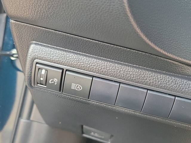 Used 2021 Toyota Corolla XSE FWD image 10
