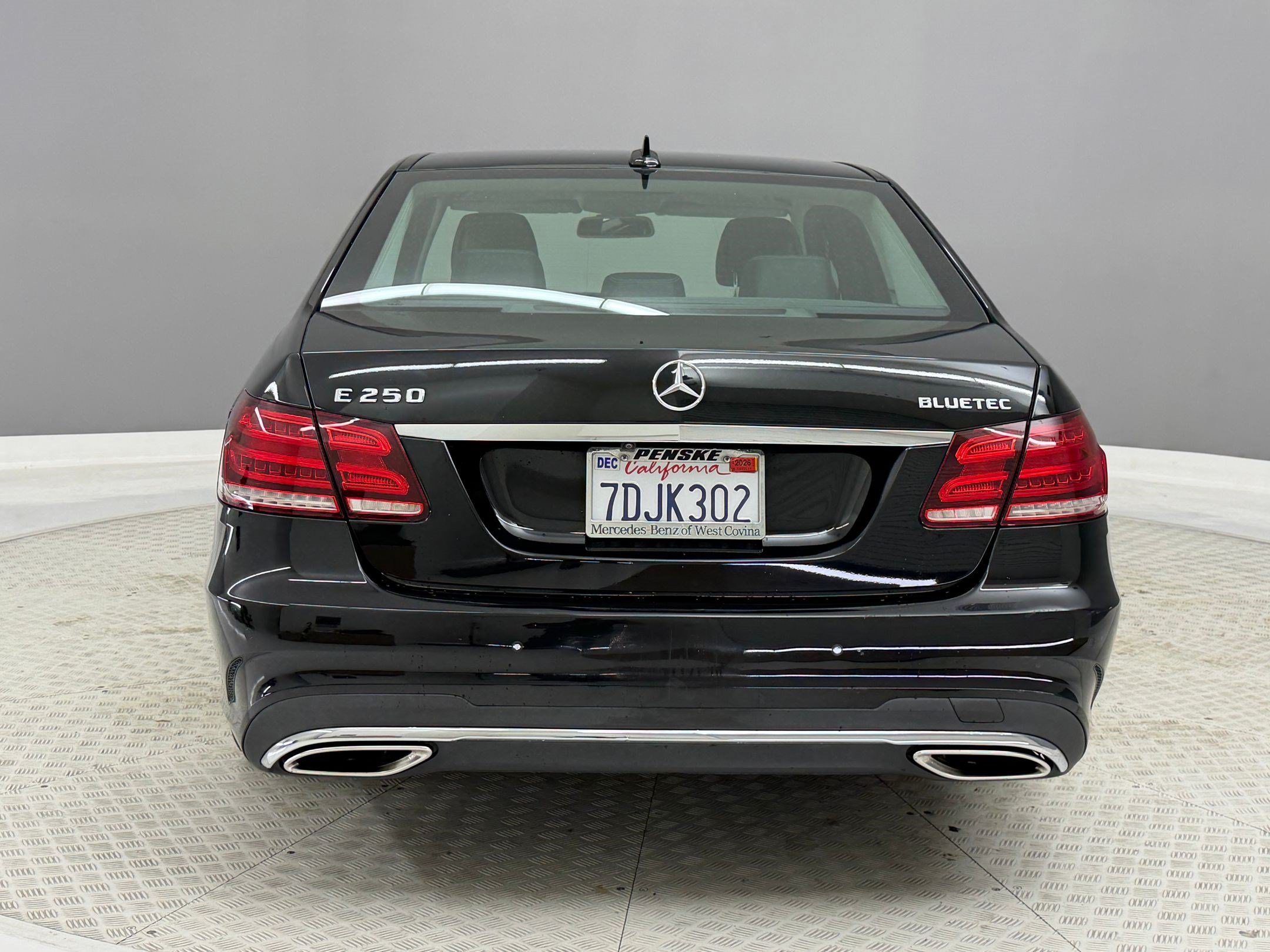 Used 2014 Mercedes-Benz E 250 BlueTEC Sedan image 10
