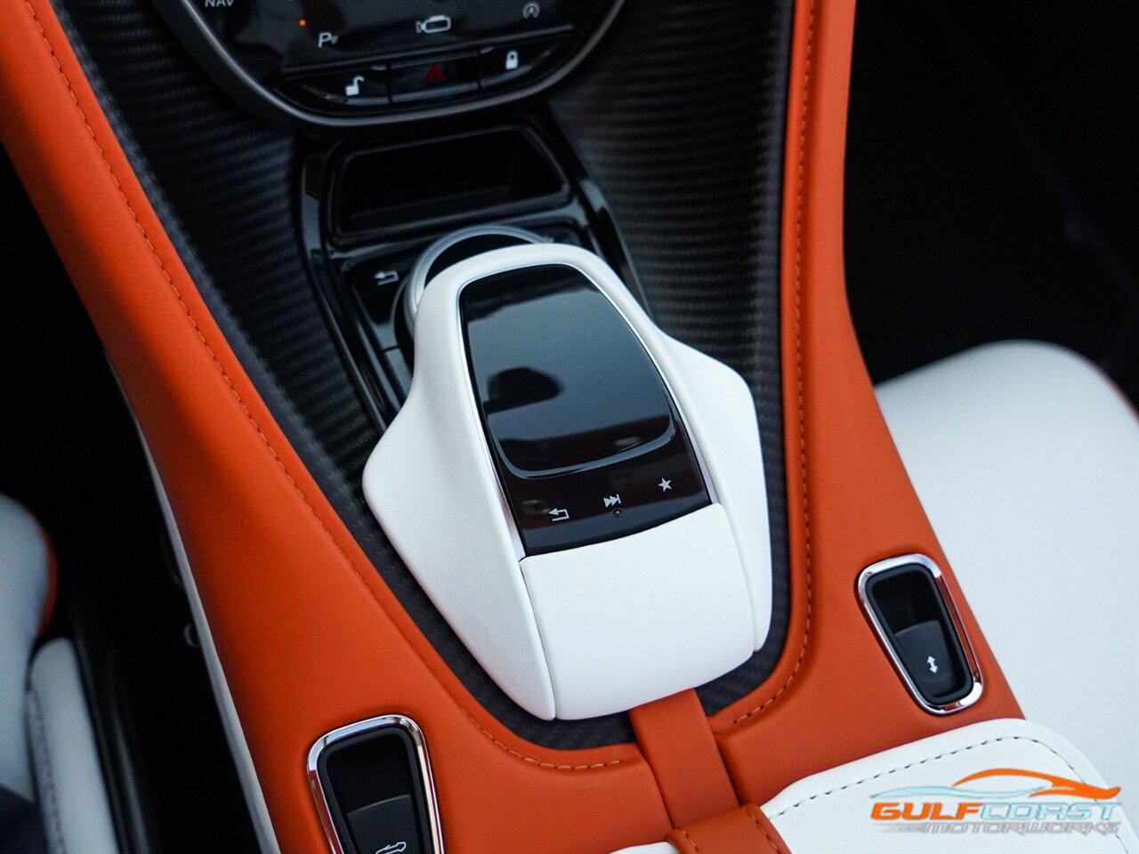 Used 2023 Aston Martin DBS Superleggera Volante RWD image 20