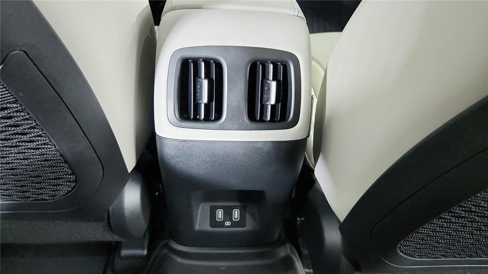 Used 2024 Hyundai Tucson Limited AWD/4WD image 17