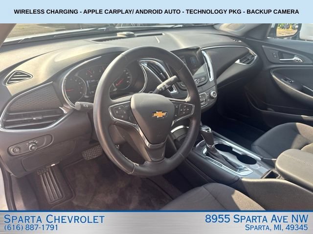 Used 2017 Chevrolet Malibu LT FWD image 13