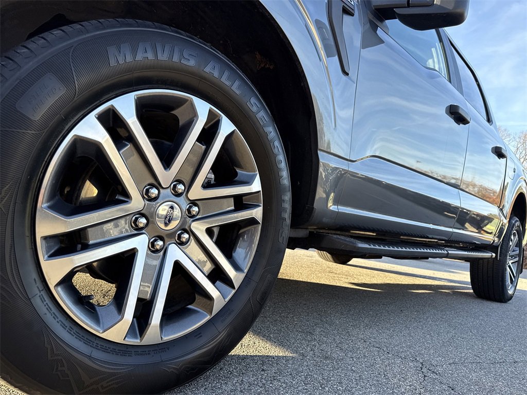 Used 2022 Ford F150 XL w/ STX Appearance Package image 9