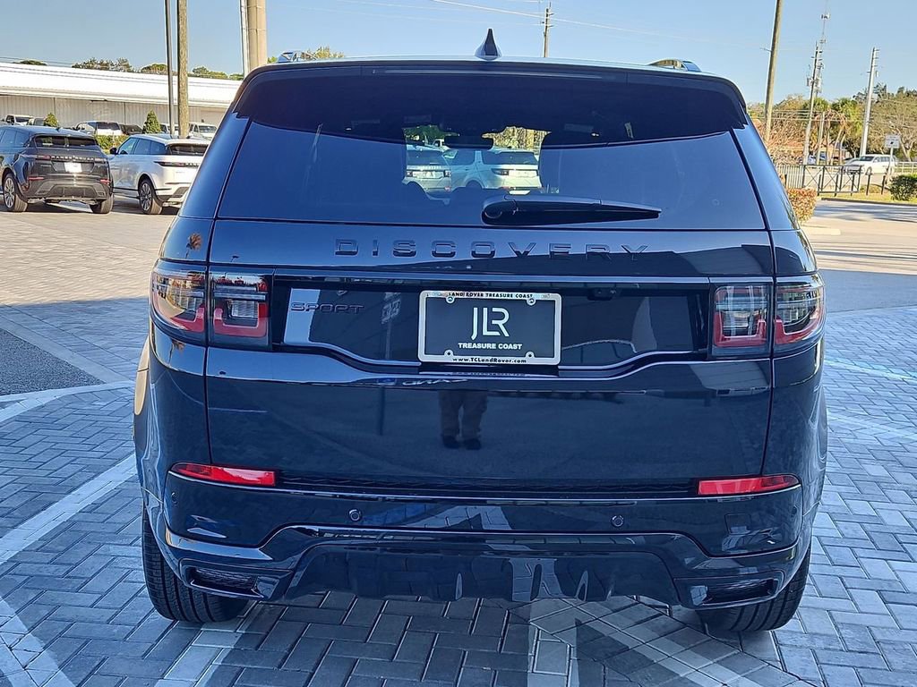 New 2026 Land Rover Discovery Sport Landmark image 4