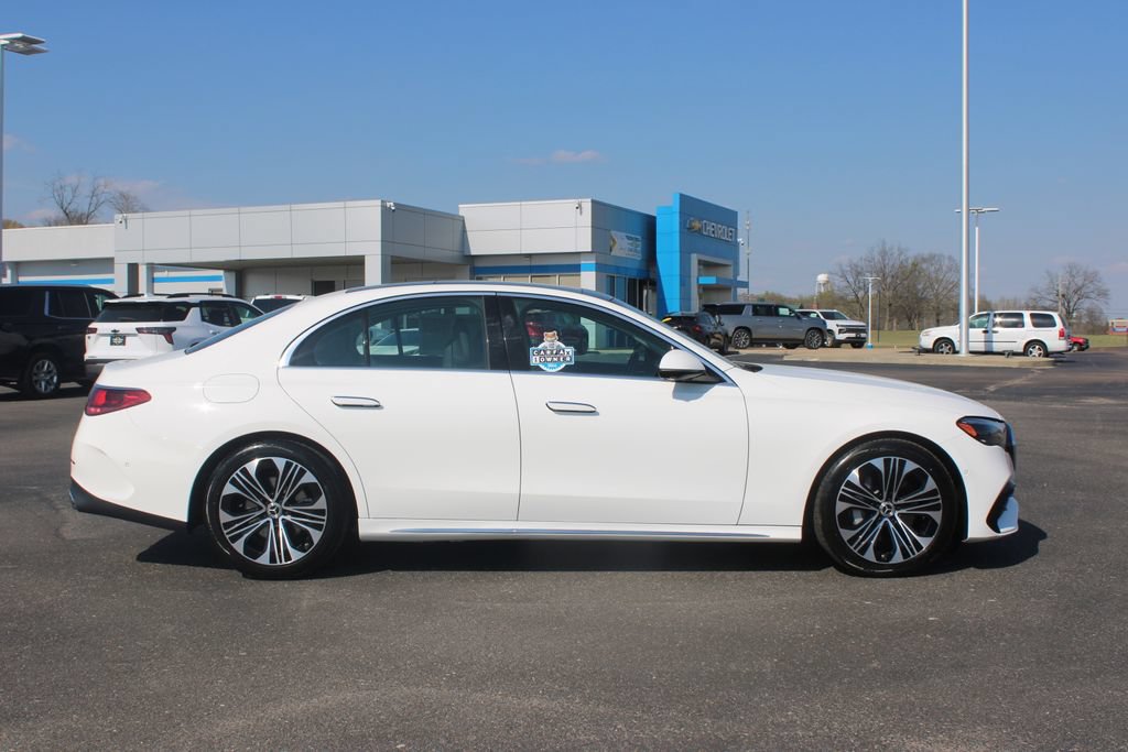 Used 2025 Mercedes-Benz E 350 Sedan image 11