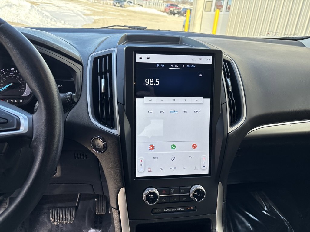 Used 2022 Ford Edge SEL w/ Convenience Package image 17