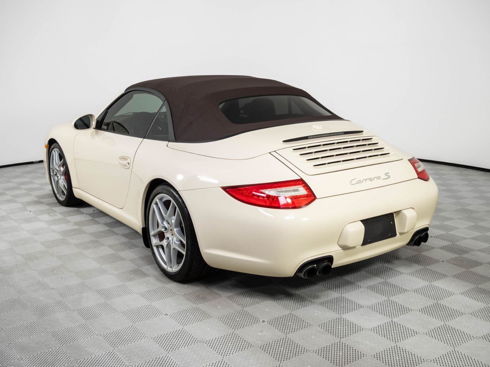 Used 2011 Porsche 911 Carrera S RWD image 33