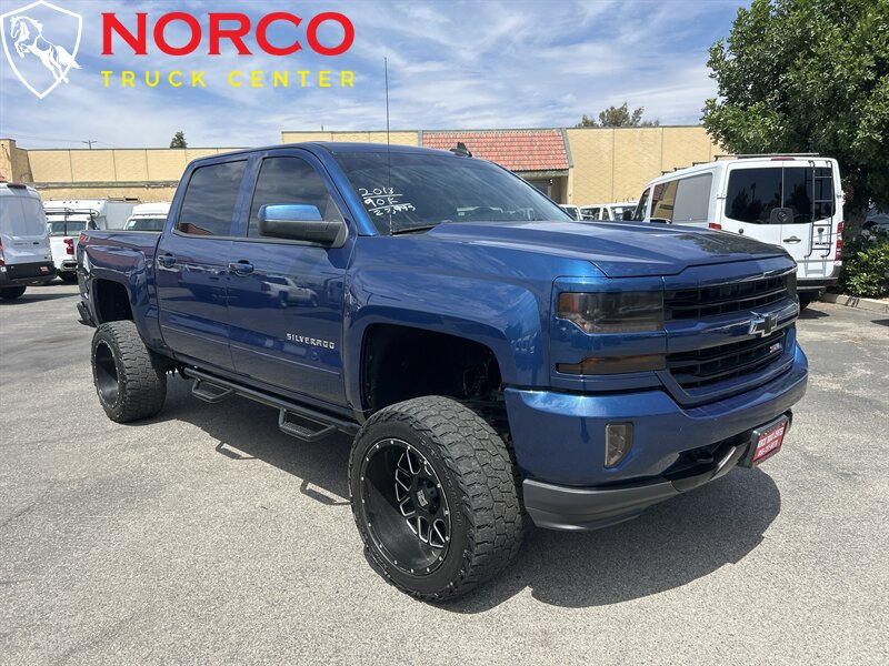 Used 2018 Chevrolet Silverado 1500 LT w/ All Star Edition AWD/4WD image 2