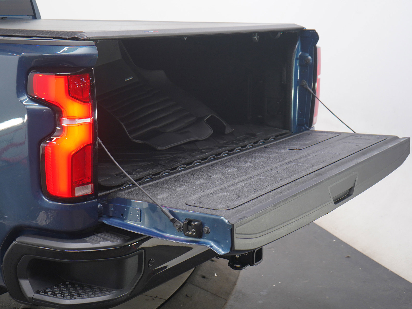 Used 2025 Chevrolet Silverado 2500 LT w/ Trail Boss Package image 9