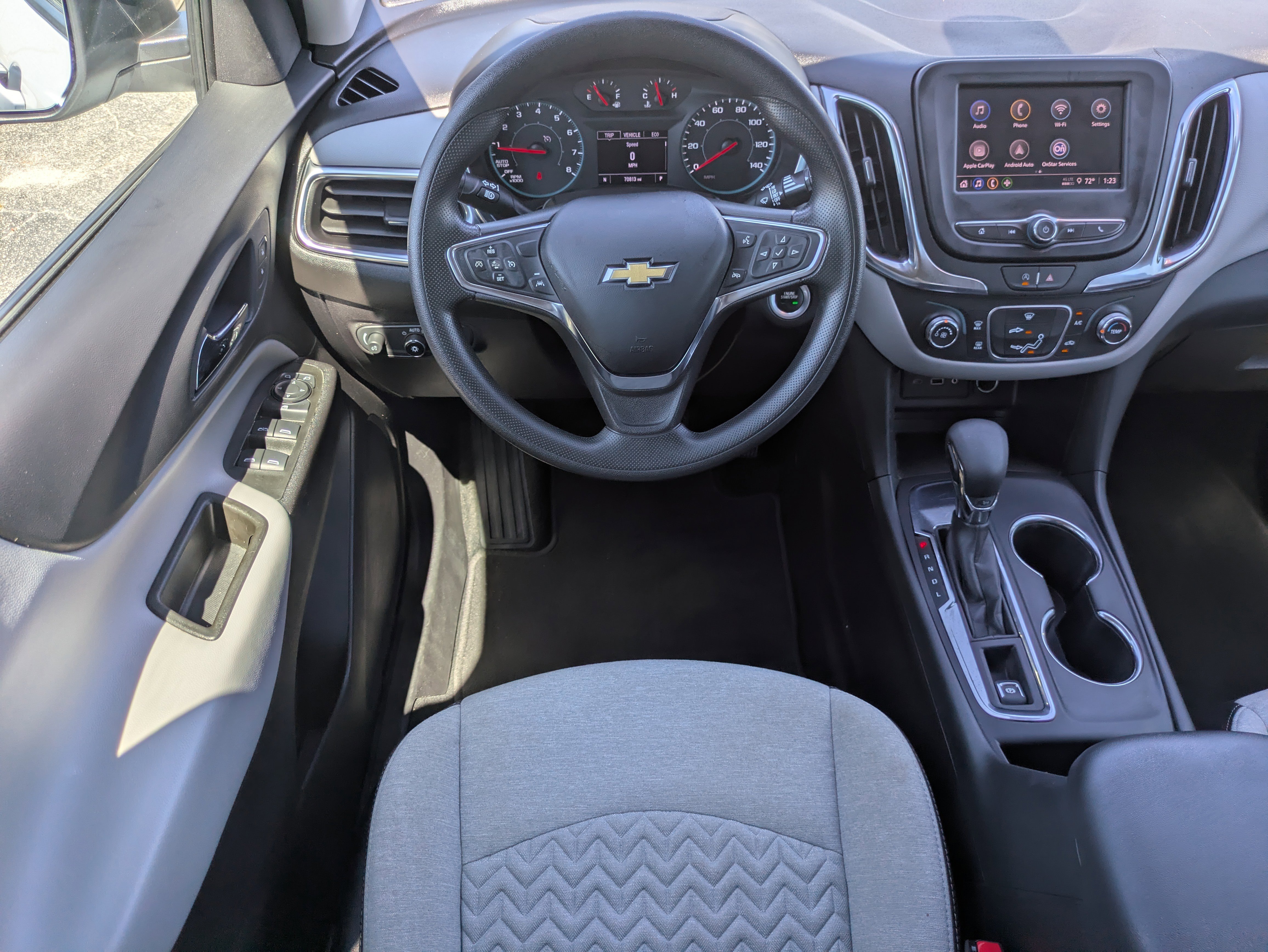 Used 2023 Chevrolet Equinox LS image 4