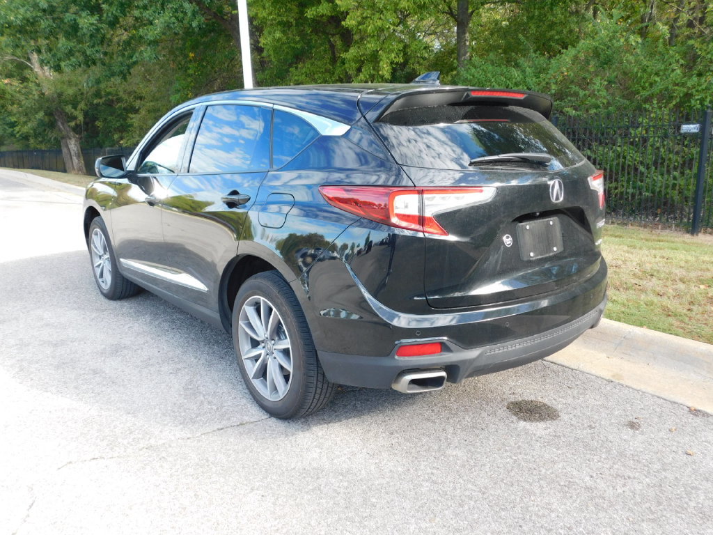 Used 2024 Acura RDX w/ Technology Package AWD/4WD image 3