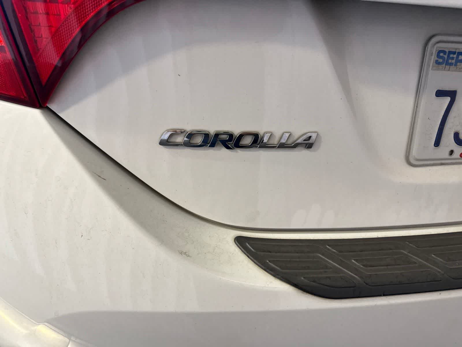 Used 2016 Toyota Corolla LE FWD image 13