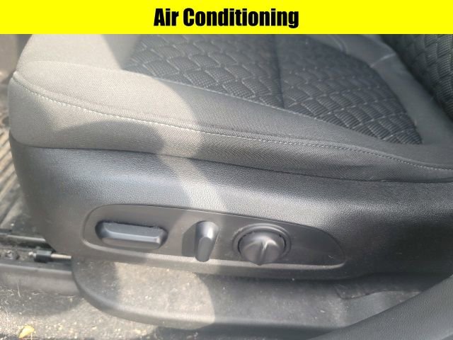 Used 2019 Chevrolet Blazer LT image 9