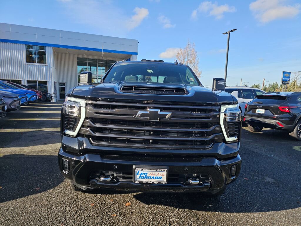 New 2026 Chevrolet Silverado 2500 High Country w/ Midnight Edition image 6